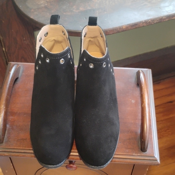 Skechers Lasso Auger Ankle Boots Black Suede Eyelets Memory Foam  Women's Size 9 - Picture 4 of 9